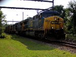 CSX 697 leads Q438